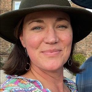Meet your Posher, Valerie